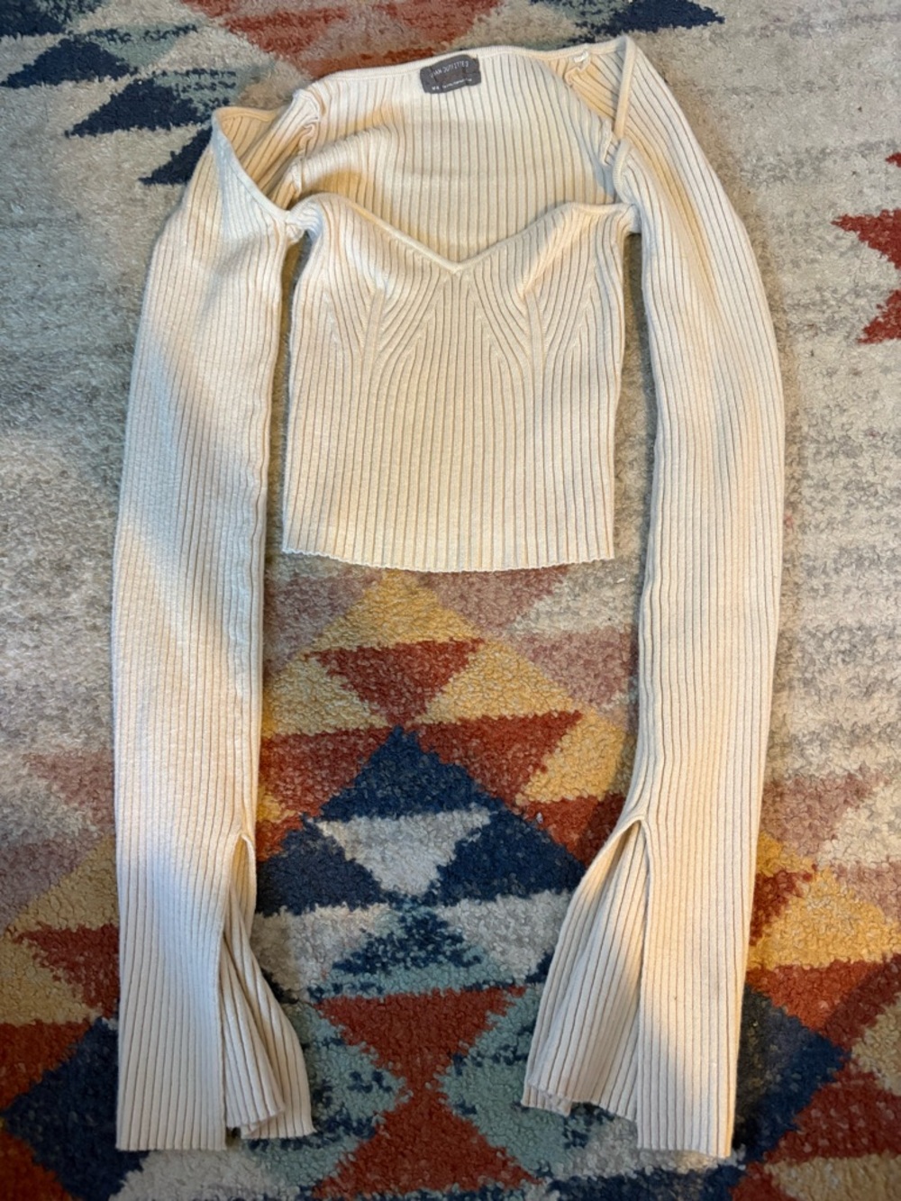 Urban Outfitters Cream Ribbed V-Detail Long Sleeve Crop Top
